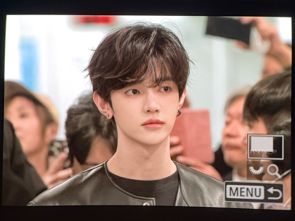 ✨

【25.10.22 GMP출발 preview】
#행운즈 #luckyz 
#ZEROBASEONE #ZB1 #제로베이스원