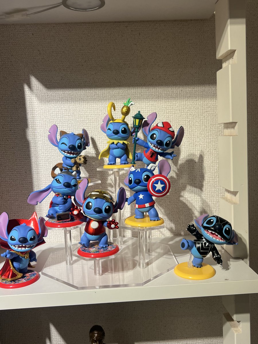 本当にかわいいから絶対買いですよ！！
我が家では1番目につく棚でわちゃわちゃしてます^ ^