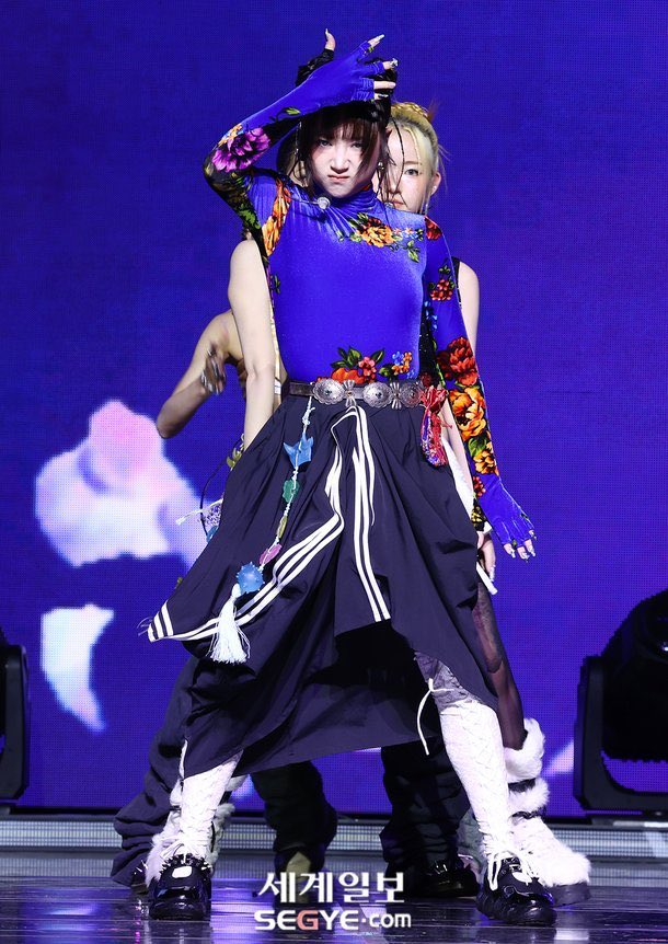 vvup_updates's tweet image. 251022 KIM — ‘House Party’ Showcase!

House Party with VVUP
#VVUP #HouseParty #VVUPComeback #VVUPHouseParty_OutNow @vvup_official