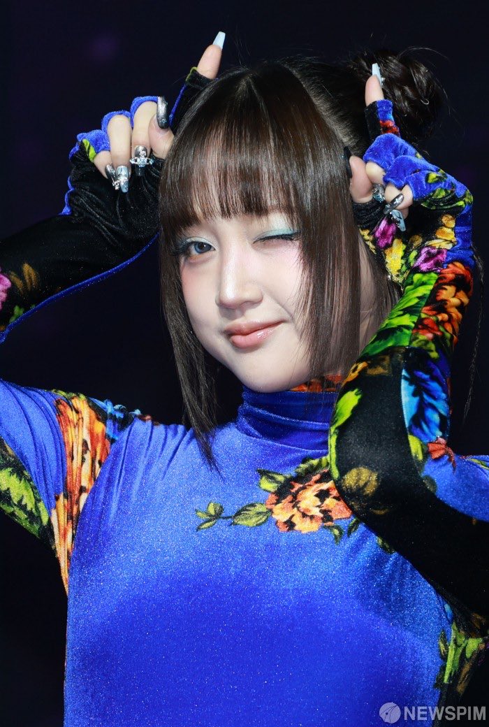 vvup_updates's tweet image. 251022 KIM — ‘House Party’ Showcase!

House Party with VVUP
#VVUP #HouseParty #VVUPComeback #VVUPHouseParty_OutNow @vvup_official