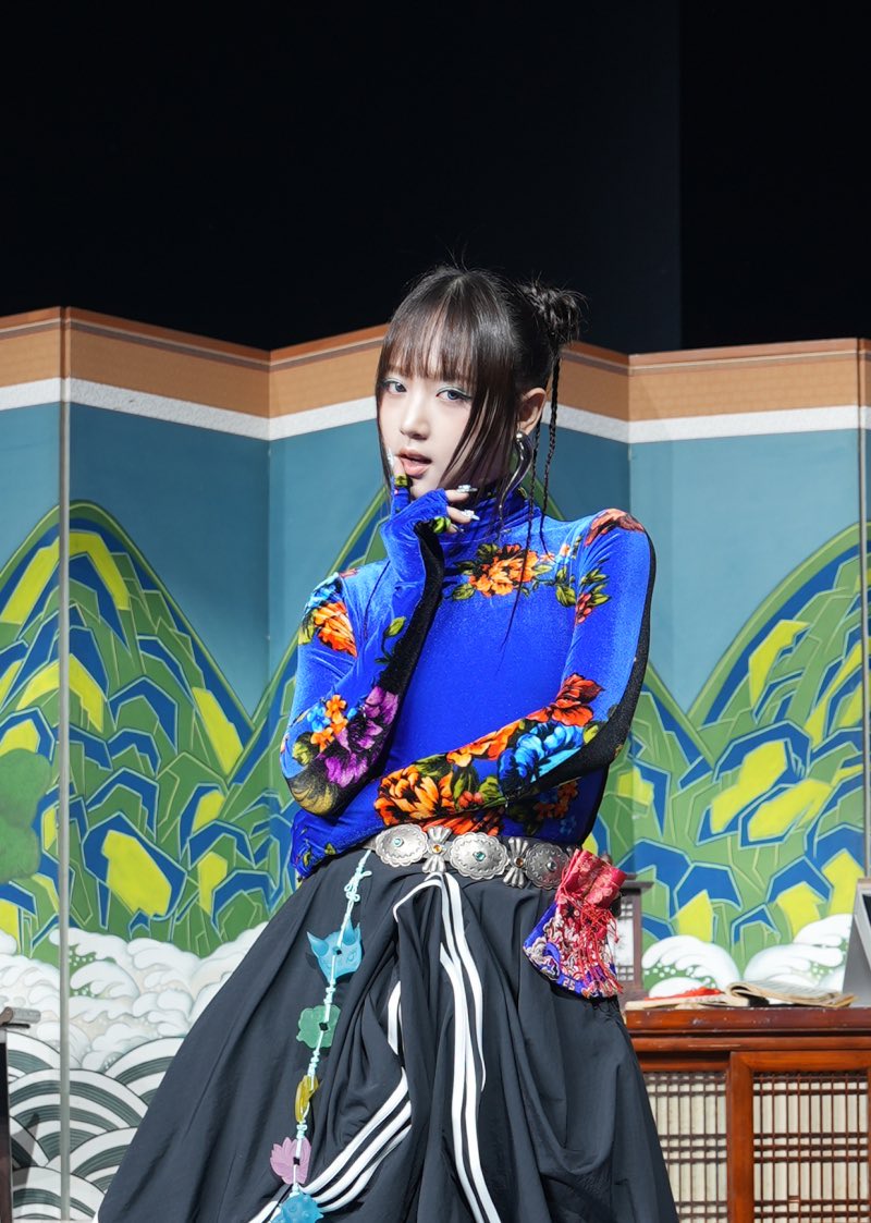 vvup_updates's tweet image. 251022 KIM — ‘House Party’ Showcase!

House Party with VVUP
#VVUP #HouseParty #VVUPComeback #VVUPHouseParty_OutNow @vvup_official