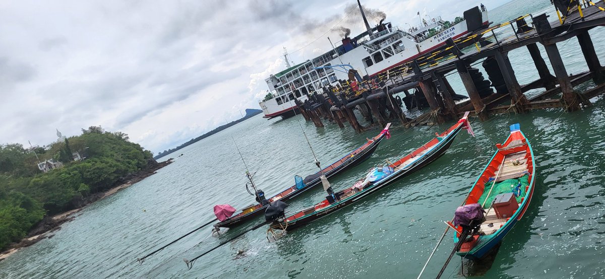 Ab auf die Insel...Direkt am Dschungel, Pool am Haus und 5 Minuten bis zum Strand.🥰

#pool #beach #Thailand