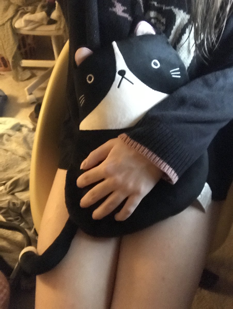 CCarbonado's tweet photo. meow :3 its wedmesday. that means its time for cute pics #femboy https://t.co/jE0u2zpM8R