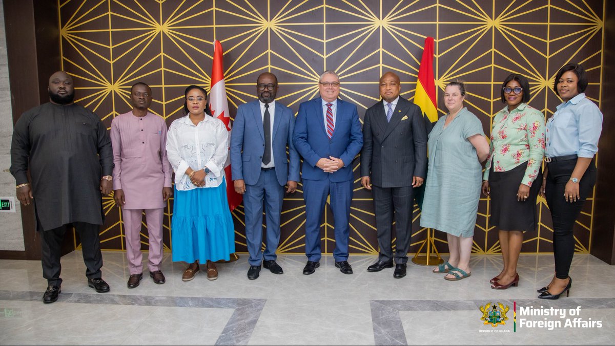 S_OkudzetoAblak's tweet image. Yesterday I convened meetings with officials of the US Embassy and Canadian High Commission to commence discussions on visa arrangements for Ghanaian football fans following the qualification of the Black Stars to the 2026 FIFA World Cup. 

The Ghanaian side comprised the…