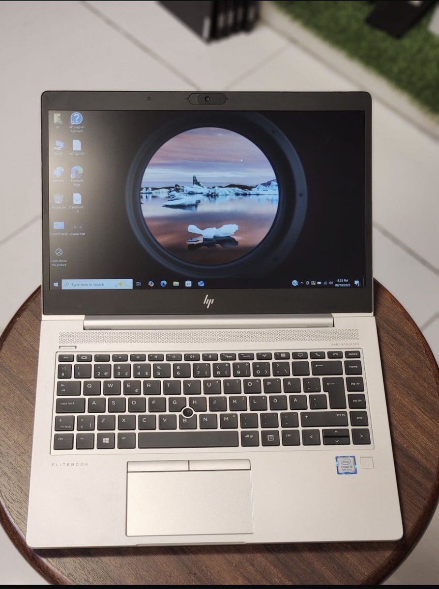 Wakuu kachagueni simu na laptops pale <a href="/TechWinga/">Tech Winga | Hidden Tech Gadgets</a> nipate hela ya Lunch msione naFlex nakula mara moja kwa siku Dah😑😑🤣

Anyways #GabyLovesDubai😍