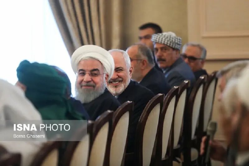 -کی قطعنامه ۱۹۲۹ و کلی تحریم علیه ایران آورد؟!
-جلیلی‌

-کی ایران رو برد ذیل بند هفت منشور سازمان ملل؟!
-جلیلی

-کی باعث شد ایران در آستانه اجماع جهانی و جنگ قرار بگیره؟!
-جلیلی

-کی باعث شد قبل برجام چین و روسیه هم به قطعنامه‌ها علیه ایران رای مثبت بدن؟!
-جلیلی

-حالا کی باید