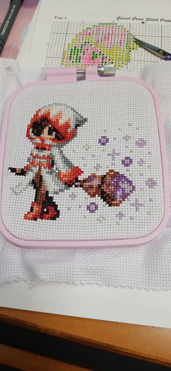 SoriyaRosaria's tweet photo. I wanted to contribute to the #FFIX25th, I can’t draw, but I do embroidery! Here are 3 already done! #FinalFantasy #FF9 #SquareE https://t.co/kWAixuFLua