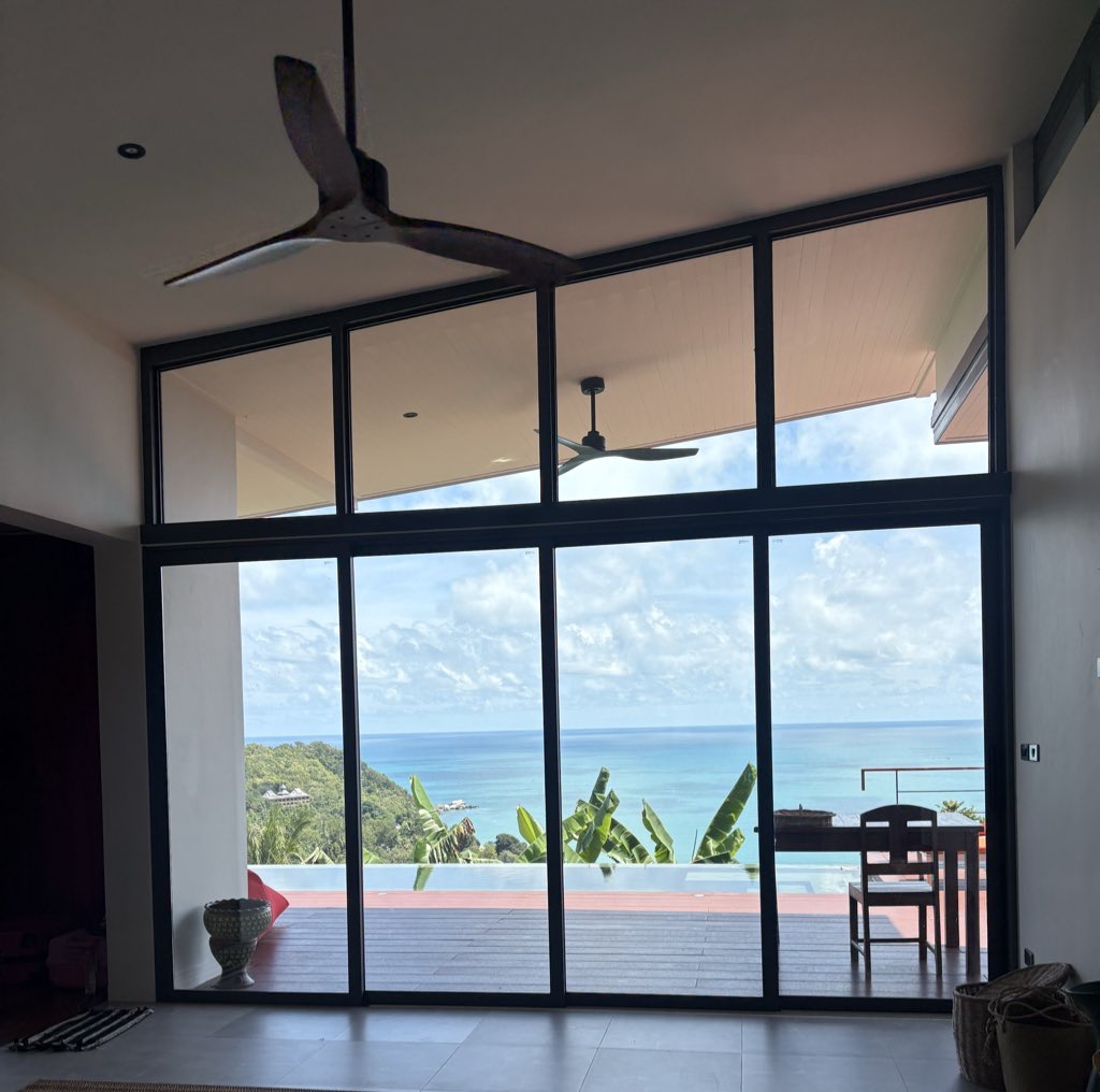 nomoreangelwave's tweet image. this is the view that $270 monthly get you in thailand btw