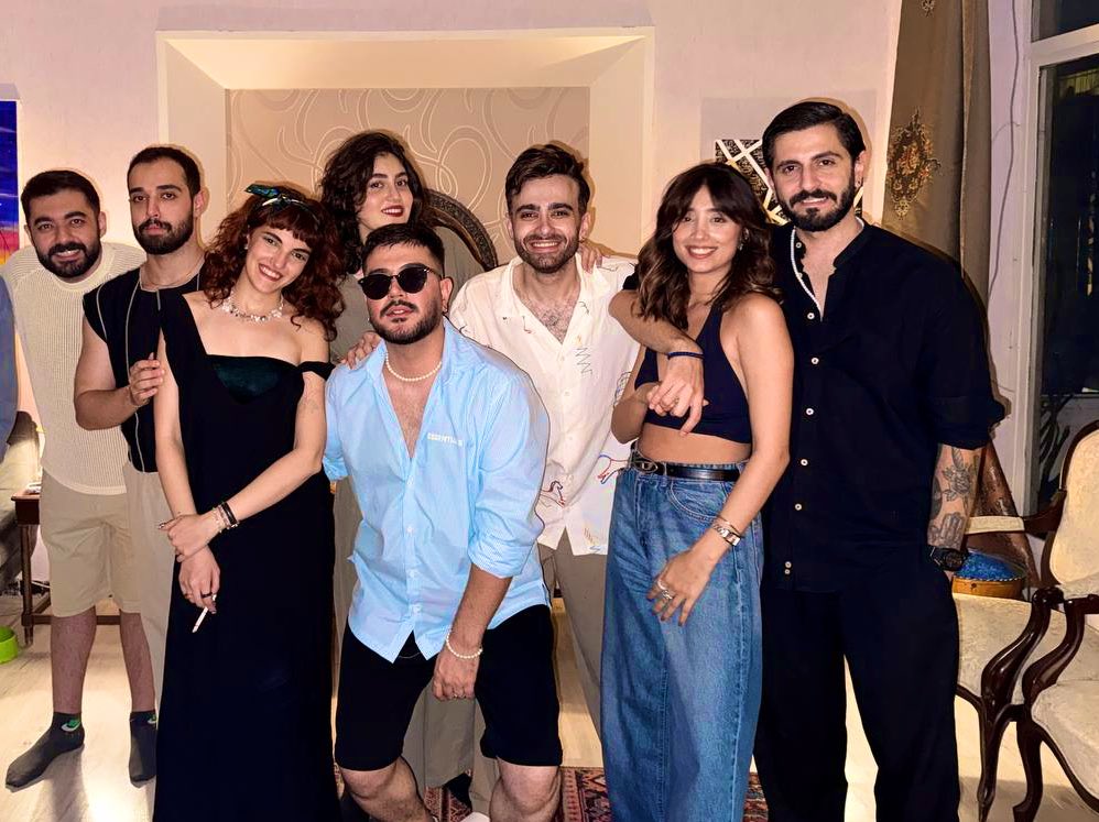 قاصدکِ کور رنگ (امیر عیچ) tweet media