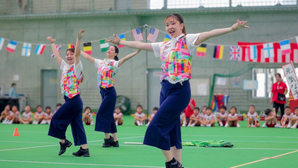 先日の本番より！📷
みんなの楽しそうな雰囲気が伝わると幸いです✨
3日間ほど本番の写真の投稿が続きます、お楽しみに！