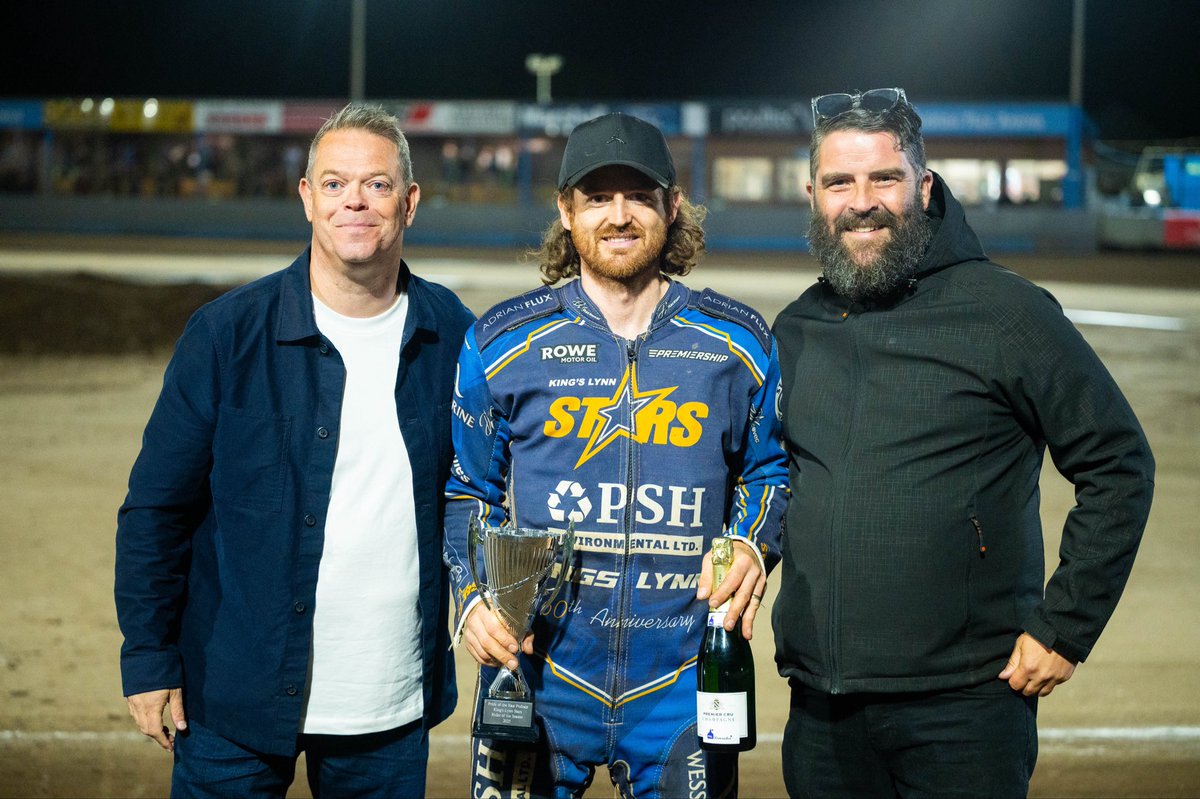 KLSpeedway's tweet photo. 🎤

@ourstars_23’ End of Season Awards and Drinks is hosted by our friends at the Pride of the East podcast! 

📆 Friday October 24 | ⏰ 7.30pm
⭐️ Harris, Klindt, Kvech, Lyon &amp; more! 

‼️ Ticket-only event - limited spaces remain.
📧 Ourstars23club@gmail.com to book.

#OurStars⭐️ https://t.co/wq24GNWb7I