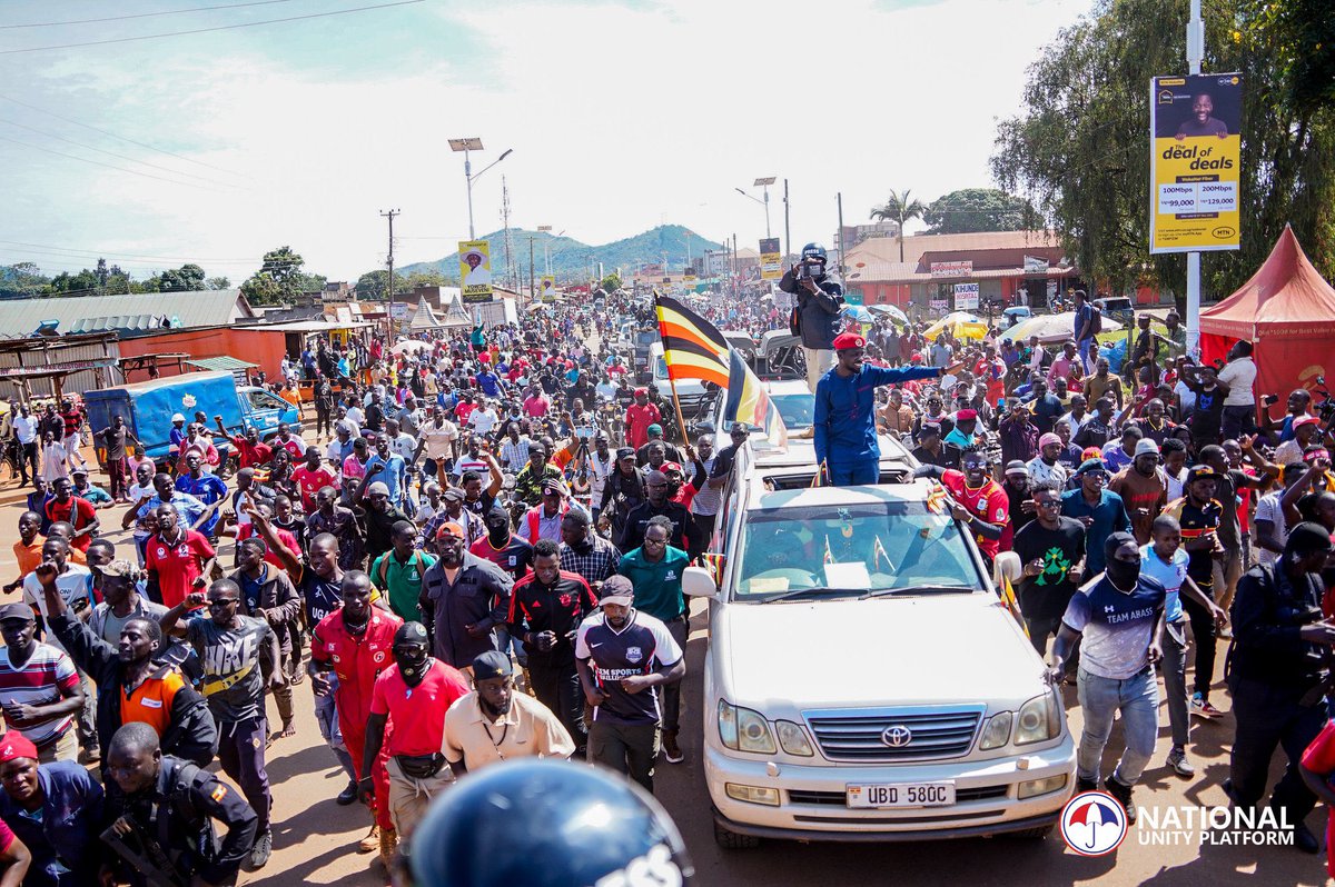 swiftpub's tweet image. The presidential campaign trail continues today with candidates heading to different parts of the countries. Here is a snippet of where some candidates will be.
▶️ Robert Kyagulanyi Ssentamu (NUP)
Hoima 
Hoima City
▶️Yoweri Kaguta Museveni (NRM)
Lamwo 
Gulu City
▶️ Nandala…