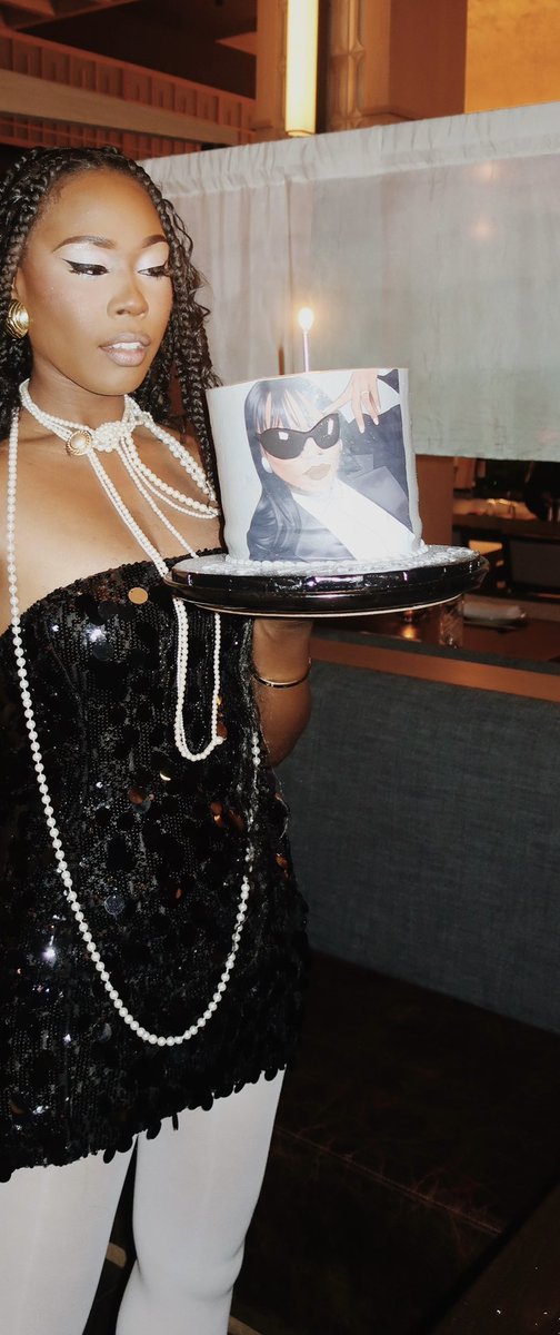 whitneytalks tweet media