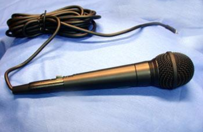 🎙 Descubre la ficción sonora como herramienta educativa. Aprovecha el taller de radio para realizar una lección sobre cómo transformar un texto en una narración.

📲 En este curso se aportan a los docentes las herramientas para ponerlo en marcha: c.madrid/2fv2u1