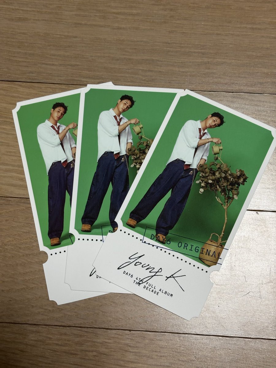 나 앨범 세개 깠는데 셋다 강영현 나왓워…
이정도면 확신의 영현잡이가 맞다고 본더..