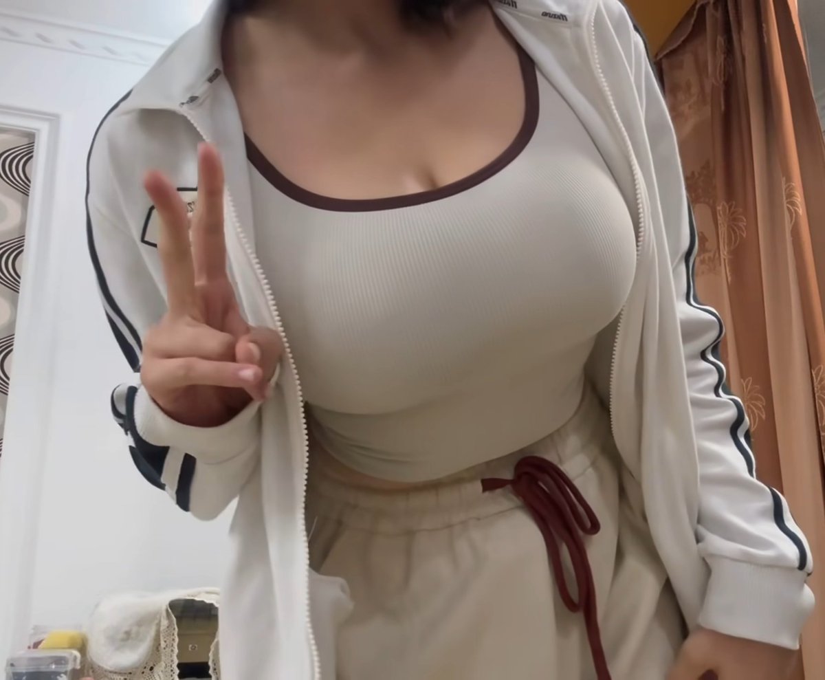 小天爹的萌傻屄吧 tweet media