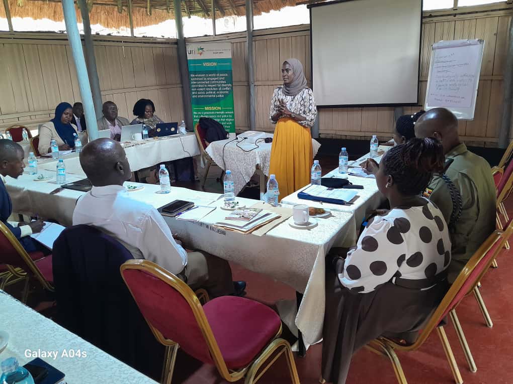 visionactors2's tweet photo. Our team led by @Gordson2 are attending a capacity building training for CSO's, and Local government staff in Kasese district 
on the prevention and countering violent extremism (PCVE) @btusiime25 @CISCAVEUG https://t.co/dxW0bUox6Q