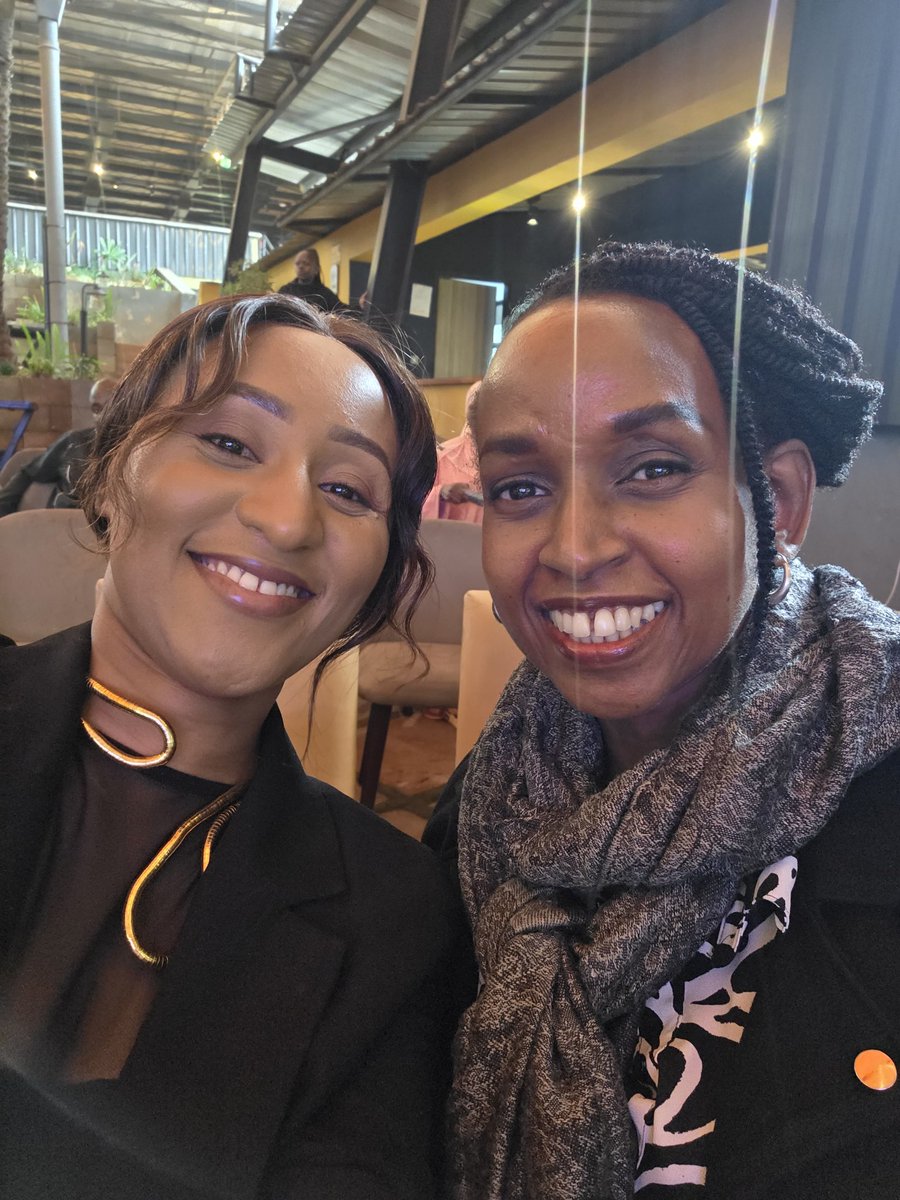 AnnetteWhite_'s tweet image. At the #BWAS with Shiru and @Centonomy
#centonomy