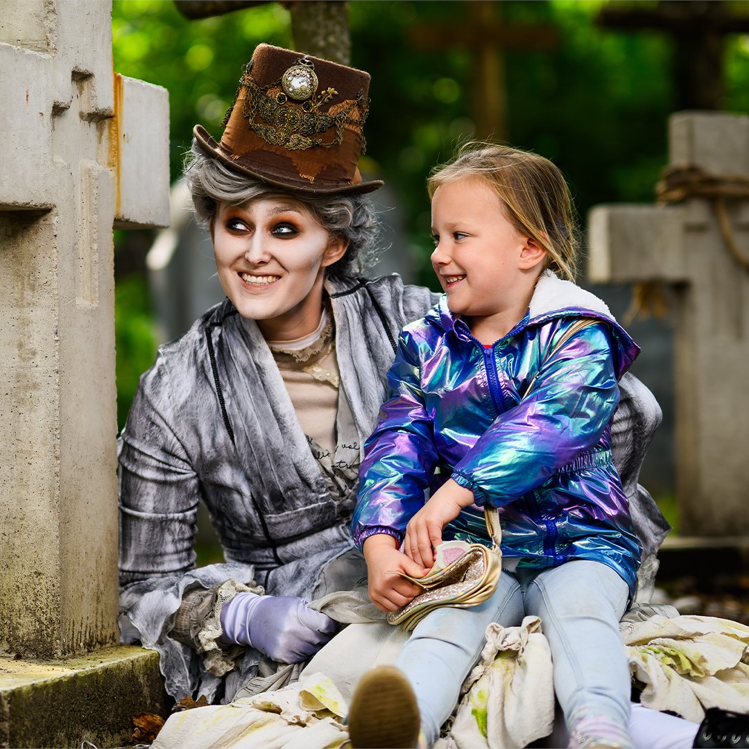 WalibiHolland's tweet photo. Kom griezelen in Ghostly Graveyard tijdens Halloween Spooky Days! π»
Speciaal voor stoere monsters van 6 tot 12 jaar. π
#Halloween #SpookyDays #walibiholland #herfstvakantie #kids #daysee https://t.co/9cknvOE4AV
