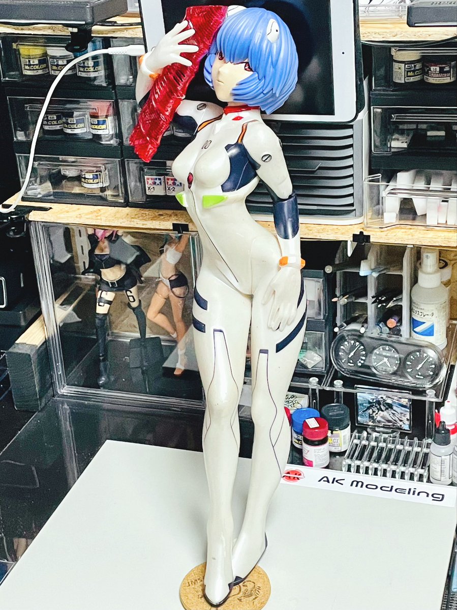 売れ残っていた特大の綾波レイを連れて帰りました。
全高約55cm‼️
これもパチスロ エヴァンゲリオンにくっついてたフィギュアだって。
これ塗ったらインパクトあるよなー😁
#ガンプラジオ
#モケイヤ模型
#エヴァンゲリオン
#綾波レイ
#パチスロ