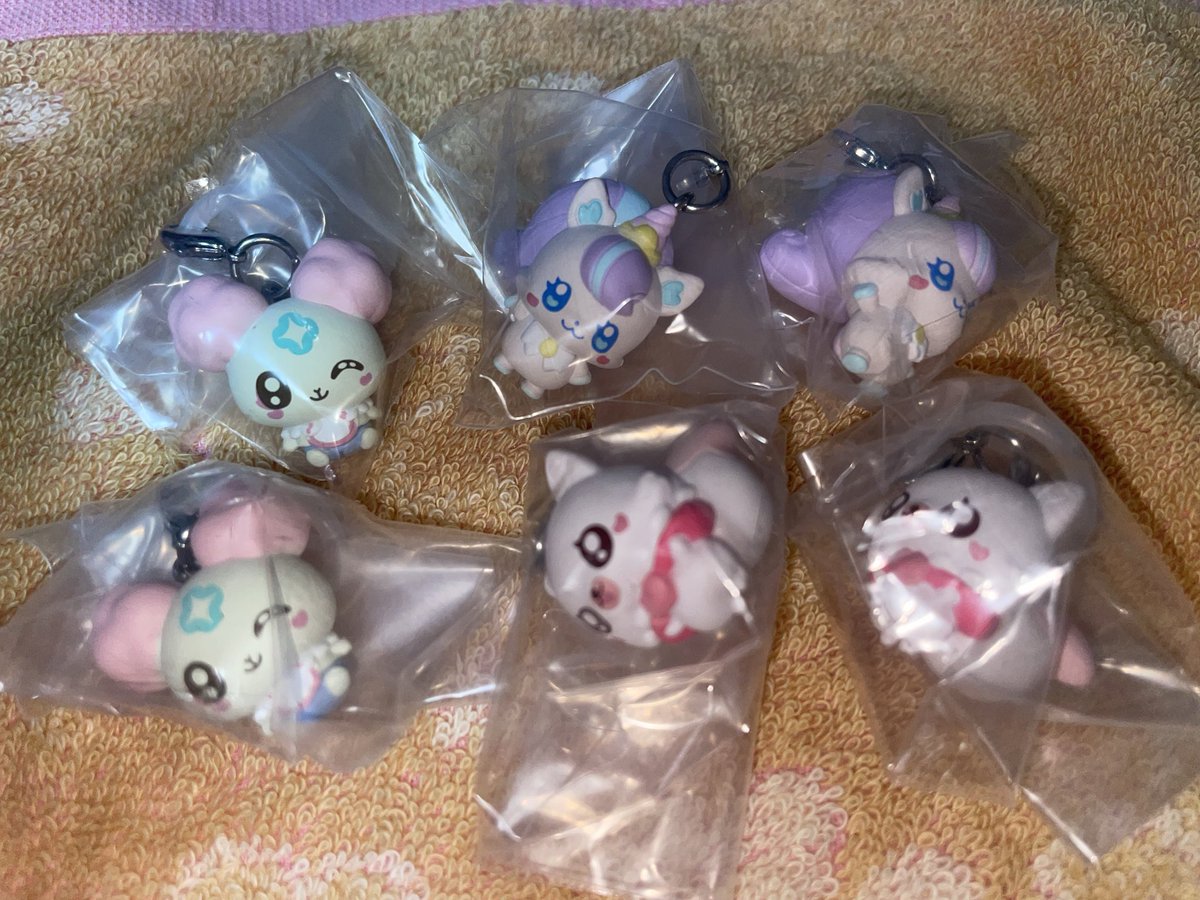 Omigse's tweet photo. ぷちきゅあ めじるしアクセサリー2 交換

求：大福

譲：画像

郵送での交換希望です。
複数交換可能な方を優先させていただきます。

#プリキュア交換 
#ガチャガチャ交換 https://t.co/FyX5oT3m83