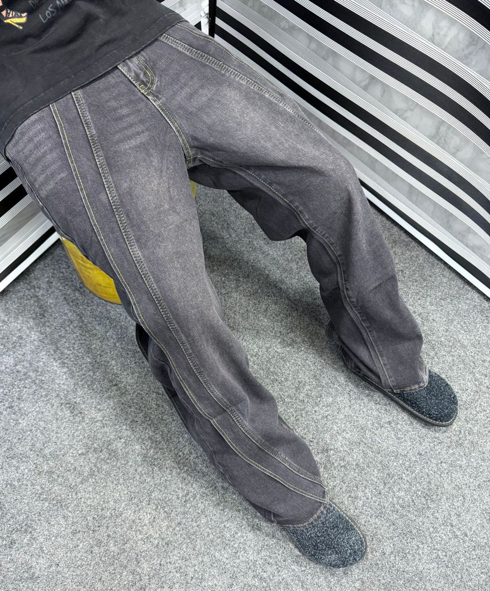 Lucky star ✨🕊 (@big_diety) on Twitter photo Quality Men’s Flare Jeans 👖 
SIZE 30-36
Enough Sizes Available In STORE 🏬 
PRICE :40,000 Quality Men’s Flare Jeans 👖 
SIZE 30-36
Enough Sizes Available In STORE 🏬 
PRICE :40,000