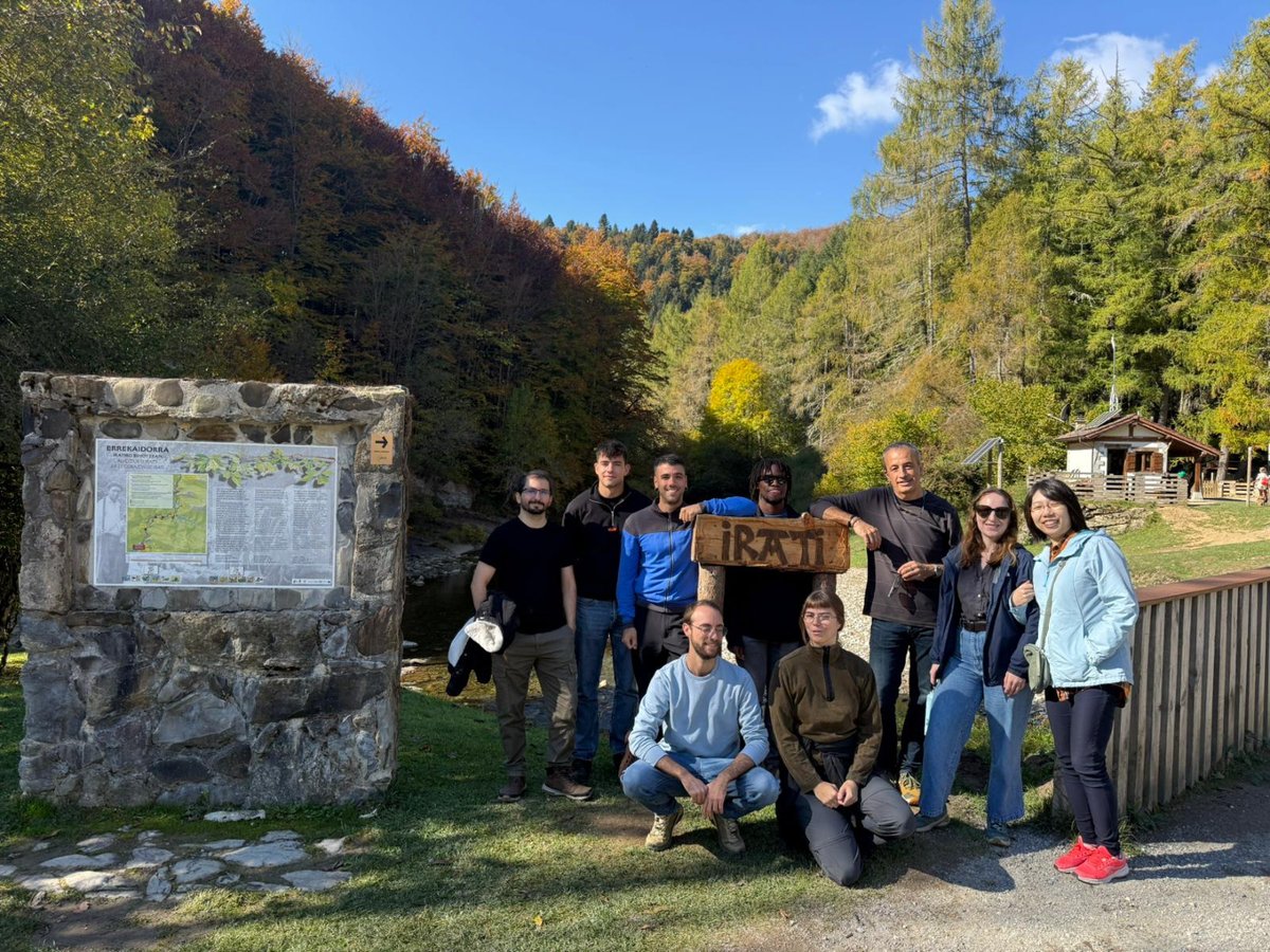CITAAragon's tweet photo. Visita a diversas zonas de estudio en Navarra del equipo del proyecto #LIFE #Pyrenees4Clima
El proyecto cuenta con 40 socios beneficiarios, 6 entidades afiliadas y 8 socios asociados.
@LIFEprogramme @opcc_ctp
@GobAragon https://t.co/qLUOZwShN7