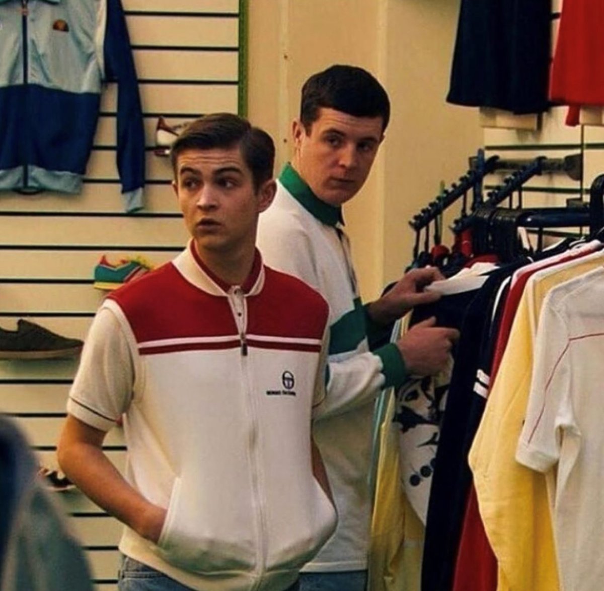 casualclassics's tweet photo. Stepping foot into a sportswear store back in the 1980s was like an Aladdin's cave of argyle knitwear, Italian tennis gear &amp; alpine ready ski-wear. If a sportswear store sold it, the chances are the Casuals were wearing it. https://t.co/yv2PnKJc0f