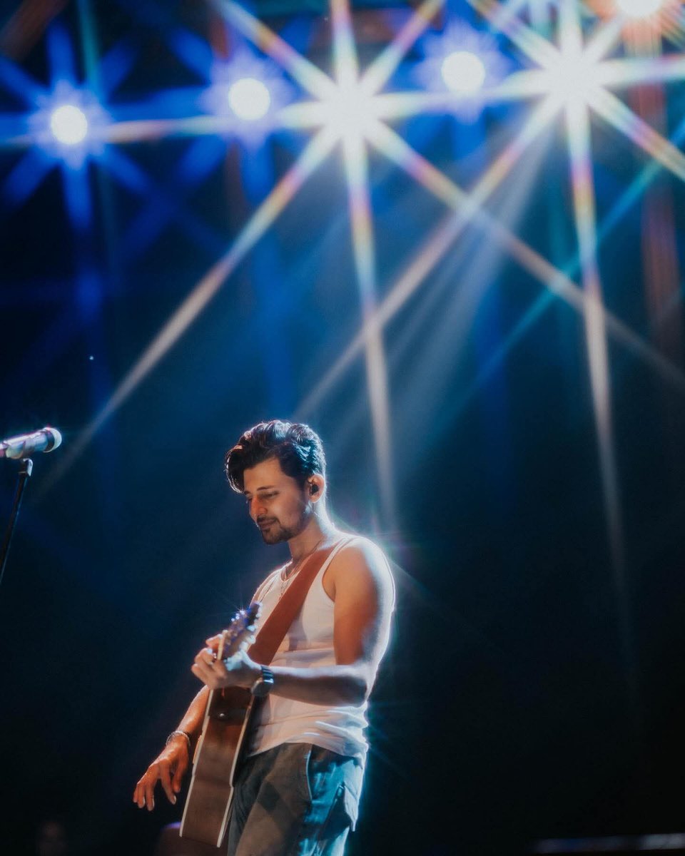 and if you'd asked me where did i manage to find the strength, i would tell you about Darshan Raval's music, specially TU MILEYA 🫠💙