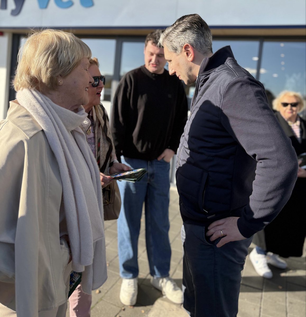 Simon Harris TD tweet media