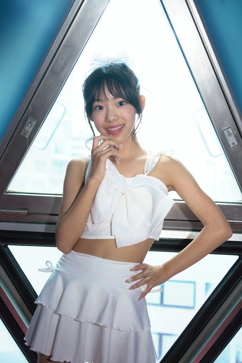 omochi0329's tweet image. 2025年10月19日(日)
東京アイドル劇場
シダックスカルチャーホール

Lexari♡R
Yui💖(@Yui_qutegirl_1) JS6

腰大変な体勢対決、再び(笑)

#Yui 
#LexarioR  
#モニベル 
#アイゲキ