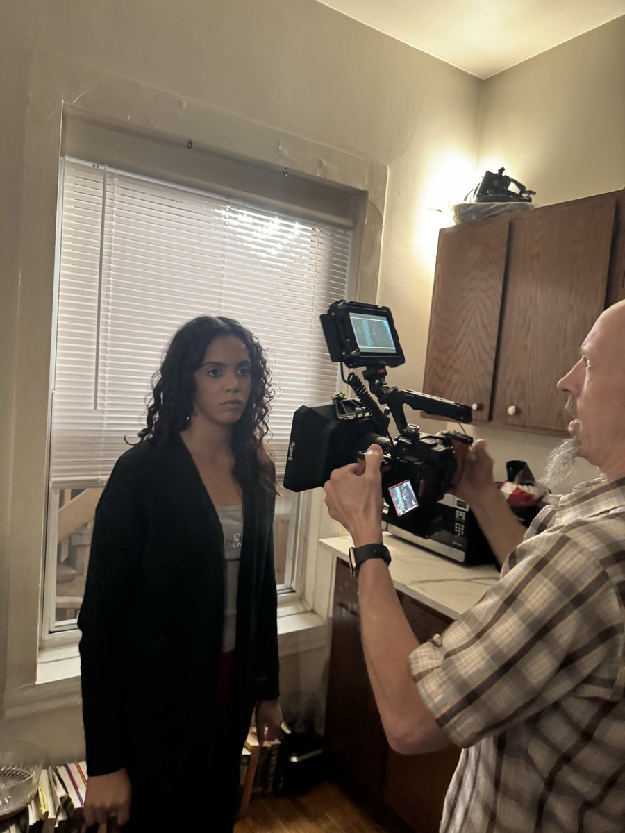 RealAndreMcGraw's tweet photo. Still working. Capturing more moments behind the lens with our DP and cast. Stay tuned….more to come, casting soon. Follow👉🏾 @i25Films #XtremelyWellProductions #IndieHorror #PsychicThriller #ActorsLife #FilmMaking #ContentCreator 🎥 🎬 https://t.co/ZjoLHngVTz