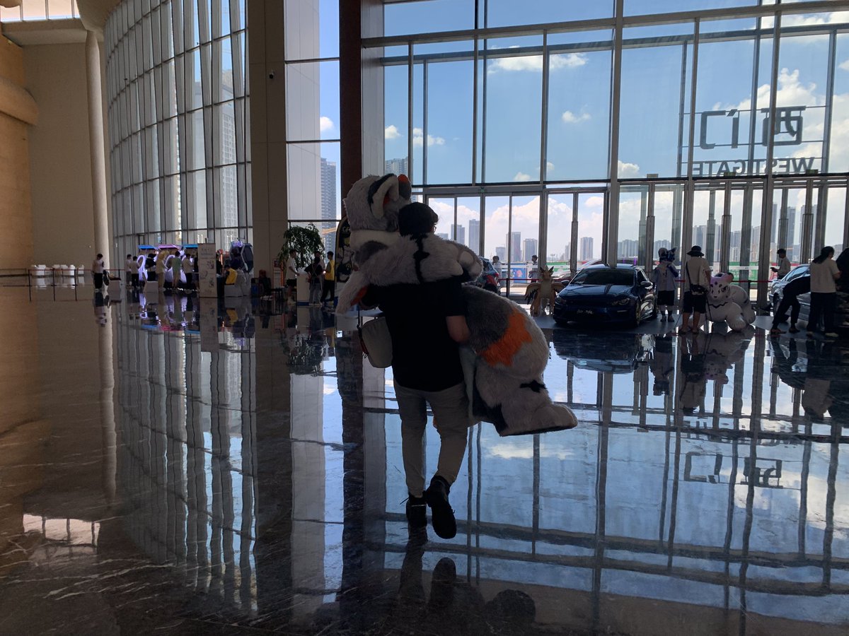 A fluffy creature has been stolen hifurry2025