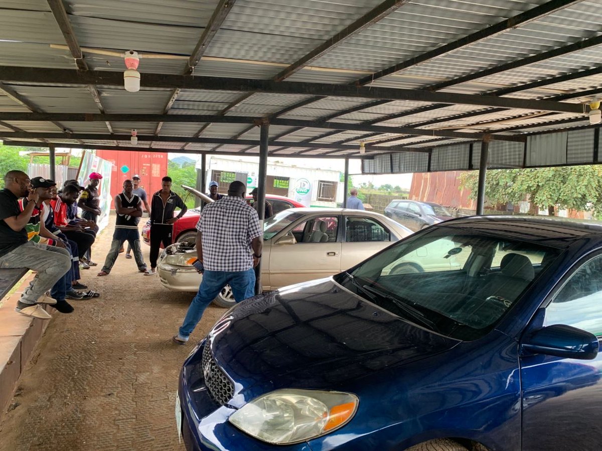 HiTechAuto_cng's tweet photo. New week, new drive!
At Hi-Tech CNG Conversion Center, we’re keeping engines cleaner, costs lower, and journeys greener. 💚
Let’s make this week productive and eco-smart!

#HiTechCNG #NewWeekDrive #GoGreenNaija #CleanEnergy https://t.co/QENpf6H975