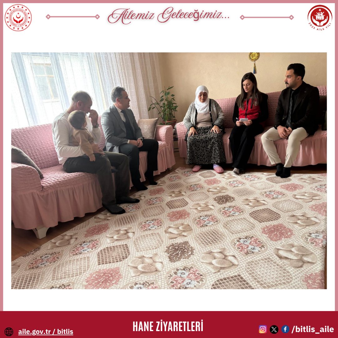 bitlis_aile's tweet image. 📍 Şehidimiz Bedirhan Uyanık’ın Ailesine Anlamlı Ziyaret 🇹🇷

📌 Bitlis Aile ve Sosyal Hizmetler İl Müdürümüz Vefa Akdoğan ve Bitlis Sosyal Hizmet Merkezi Kuruluş Müdürümüz Fatih Tuncel, aziz şehidimiz Bedirhan Uyanık’ın ailesini ziyaret etti. Ziyarette, Aile ve Sosyal Hizmetler…
