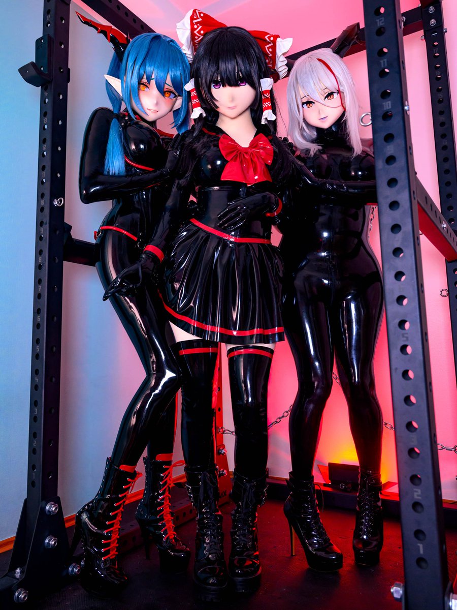 Quite the ambitious crossover event.
With <a href="/Sakki_Kig/">Sakki</a> &amp; <a href="/Oboro_kig/">Oboro 🐥⚓</a>