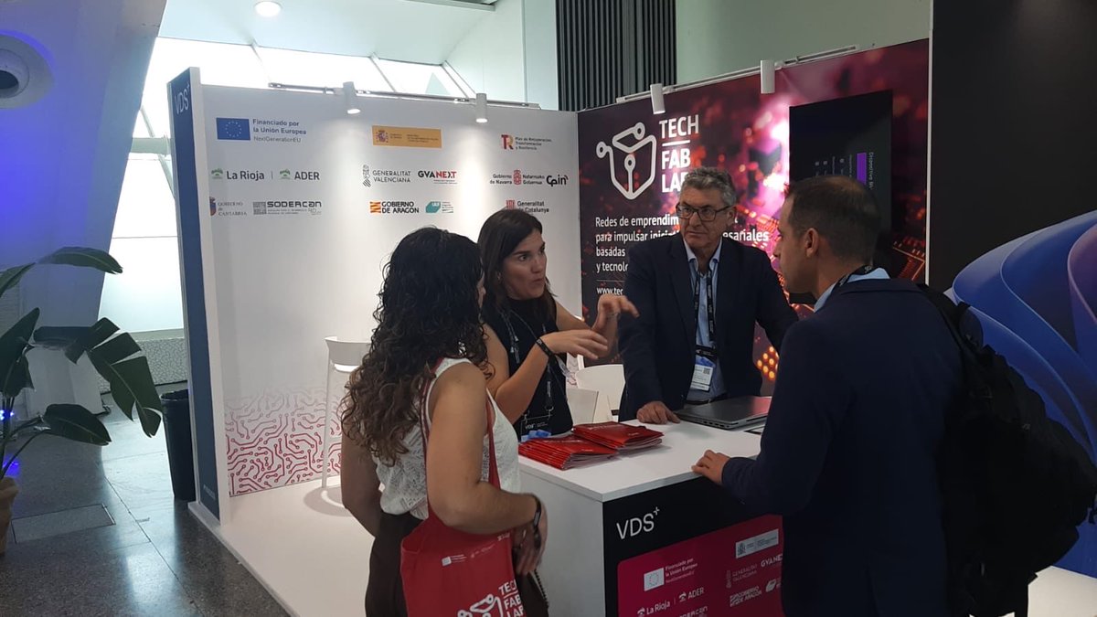 TechFabLabCV's tweet image. Ya estamos en @VDS_event ! Os esperamos en el stand 8 
#TechFabLab #VDS