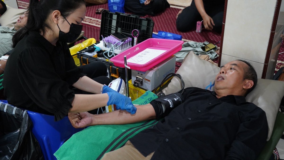 Dalam rangka menyambut Hari Ulang Tahun (HUT) ke-74 Humas Polri, Kepolisian Resor Kota Besar (Polrestabes) Semarang menggelar kegiatan bakti kesehatan berupa donor darah yang dilaksanakan di Masjid Al-Hidayah Polrestabes Semarang, Selasa (21/10/2025).