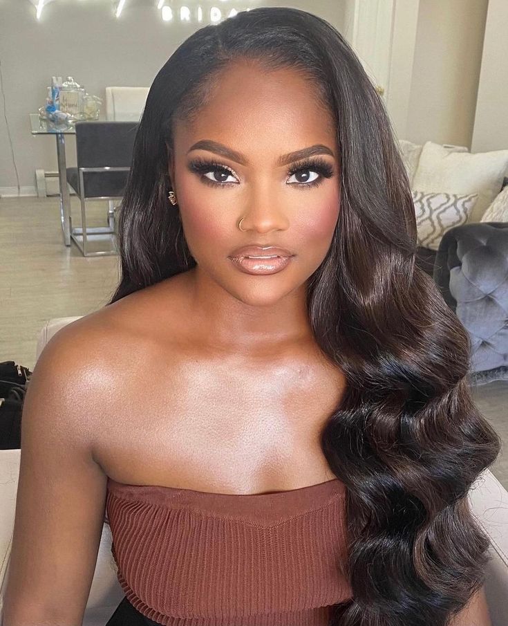 AlexSatlin's tweet image. Clip in, glam out! Black Friday lace front wig sale + clip ins at 30% OFF! bit.ly/4nhOxdC 

#ClipInExtensions 
#LaceFrontWigs