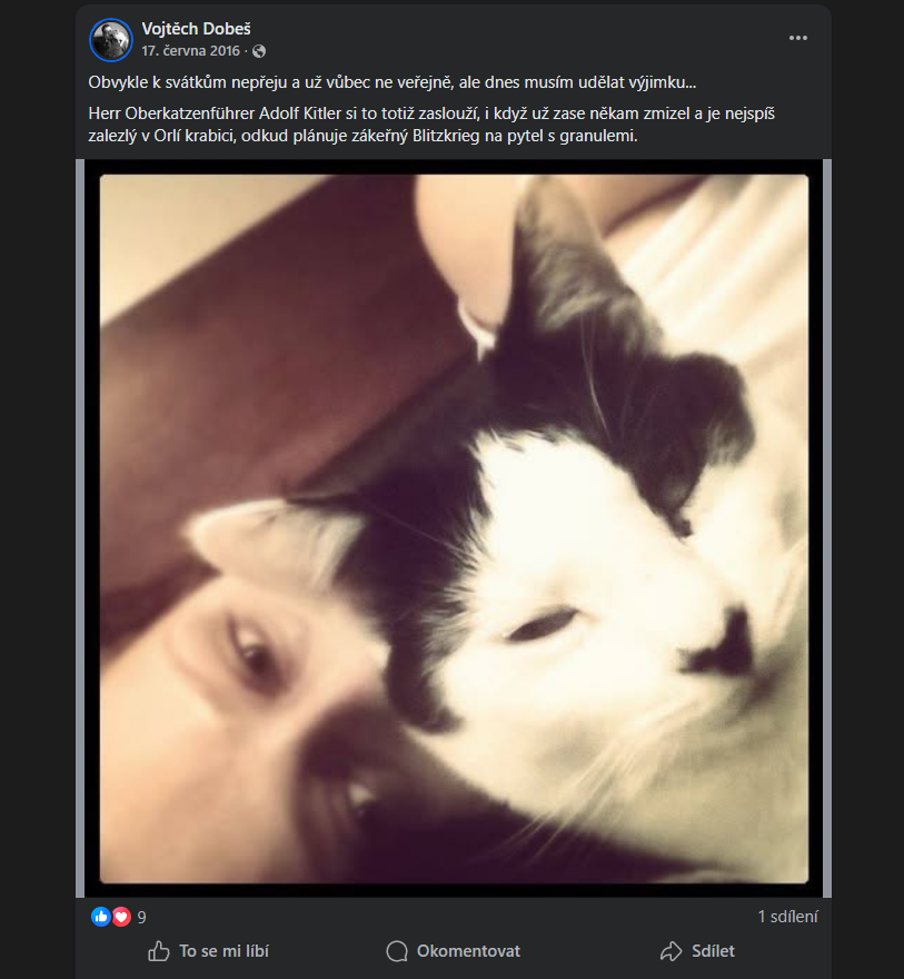 <a href="/zdislavapokorna/">Zdislava Pokorná</a> Tyhle rádobyvtipné narážky na Hitlera se mu jistě hnusí, vůbec by např. svoji kočku nepojmenoval Adolf Kitler a nepřál jí opakovaně k svátku 17. června na Adolfa :D Škoda, že zrovna tenhle jejich sdílený humor v rámci toho vztahu v článku popsán není.