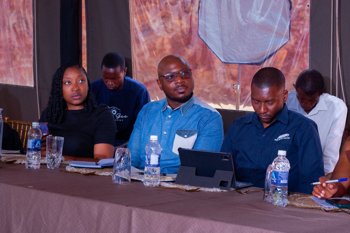 CANZIM11's tweet photo. 🤝 Public–private partnerships are key! By engaging banks, investors & communities, Zimbabwe can scale up funding for clean energy & adaptation.
#PathwaysForClimateFinance #InvestInClimate @can_africa @CANEurope @CANIntl @MinOECW @InfoMinZW @MoHCCZim @ZELA_Infor @letsgreenthefu1 https://t.co/AbSTScZ7GK