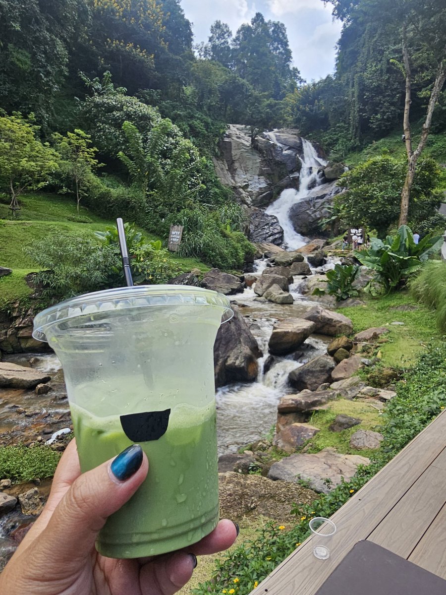 hyper_lp's tweet image. ขอฟิวนี้ตอนทำงานไม่ได้หรออออ 
เห้ออออ #มอนอ #พิษณุโลก ใจยังอยู่ #เชียงใหม่ อยู่เลยยย 😐😐