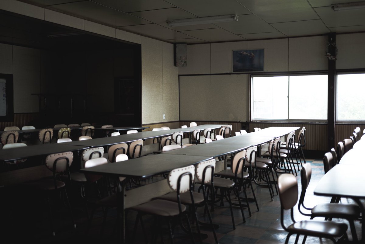 Setoyomuname's tweet image. 暗い写真が、好きです