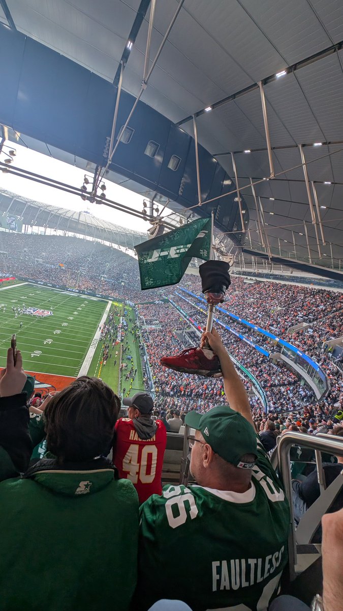 Kellier69's tweet photo. @NFLUKIRE https://t.co/f1ow1aaSRQ