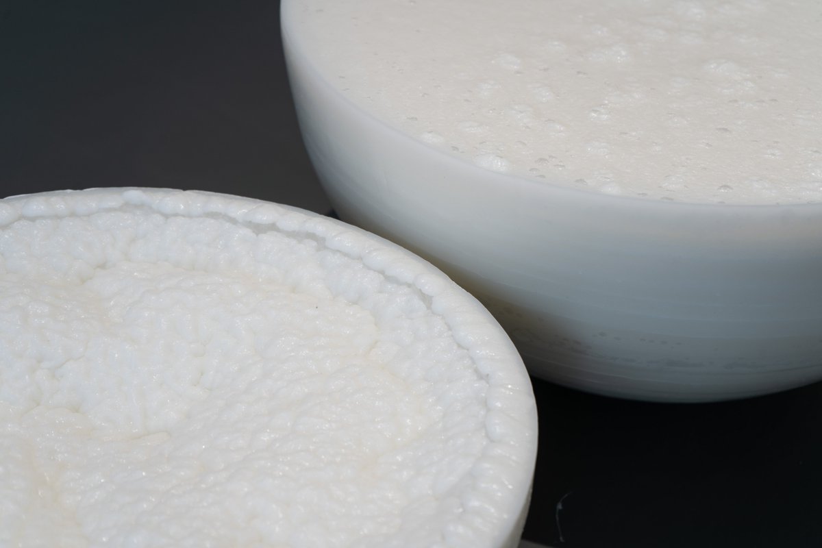 ¿Habéis visitado ya "Armazón y envoltura"? La exposición, de #MercedesPimiento, puede visitarse hasta el 4 de diciembre.   

🔗alarconcriado.com/exposicion/mer… 

Os esperamos!✨