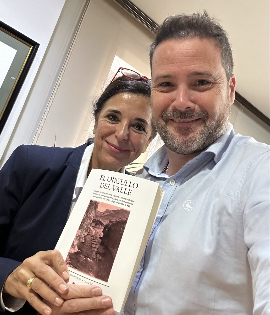 El Orgullo del Valle. Inspirada en las vidas de quienes dejaron atrás sus caseríos y valles navarros para buscar fortuna en tierras lejanas. <a href="/mgarit/">Margari</a>, muchas gracias por el libro. ¡Nuestra escritora favorita!.