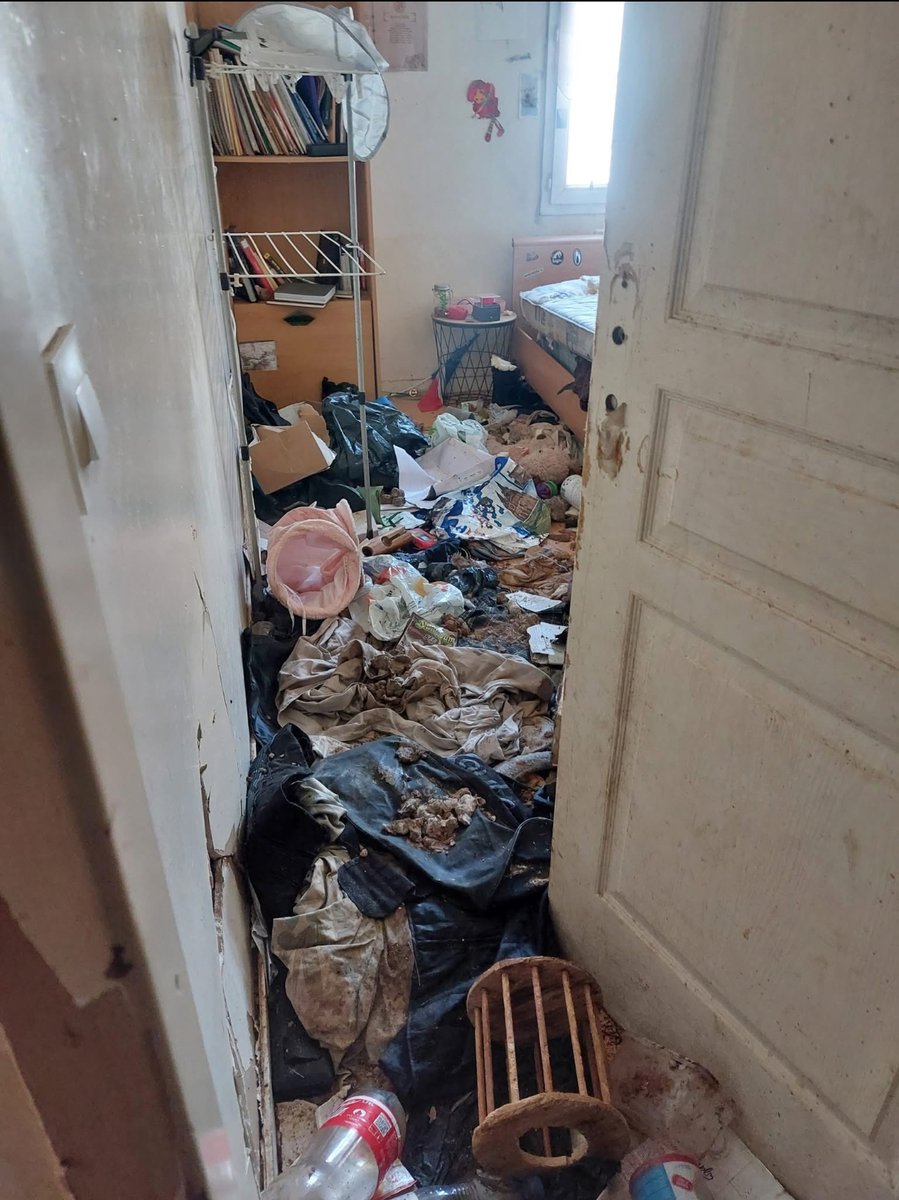 #CPVA Nous essayons ce matin d'aider Mourad qui a retrouvé son appartement complètement saccagé par sa locataire, avec des animaux abandonnés à l'intérieur... <a href="/courbet_julien/">Julien Courbet</a> <a href="/RTLFrance/">RTL France</a>