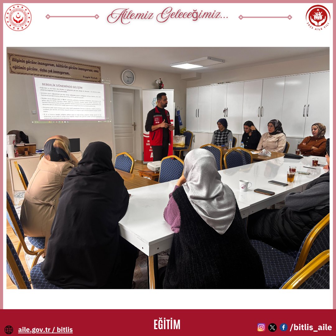 bitlis_aile's tweet image. 📌Modüler Aile Eğitimleri devam ediyor

📌Modüler Aile Eğitim Programı kapsamında “Doğum Öncesi Dönemden Ergenliğe”uzanan süreçte, bebeklik ve ilk çocukluk dönemleri konularında eğitim gerçekleştirildi.
📌Eğitimde, ebeveynlere çocukların gelişim dönemlerine uygun tutumlar,…
