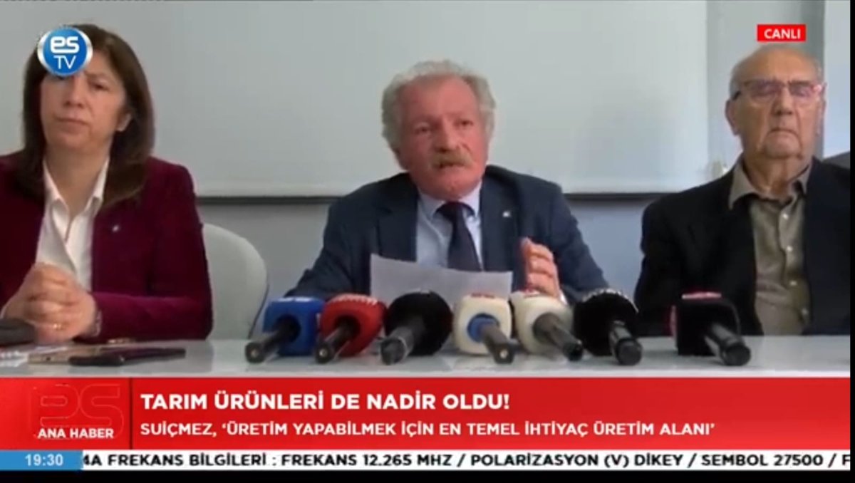 ES TV- “ANA HABER” PROGRAMI 

Eskişehir Şubemiz; ODA Başkanımız Baki Remzi SUİÇMEZ, Eskişehir Şube Başkanımız Selma GÜDER ve Eskişehir Şube Yönetim Kurulu Üyelerimizin katılımı ile madencilik baskısının Eskişehir tarımına olan tehlikesi hakkında 21 Ekim 2025 Salı günü bir basın