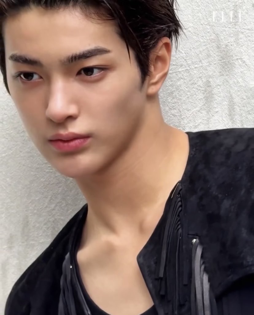 keonho pics tweet media